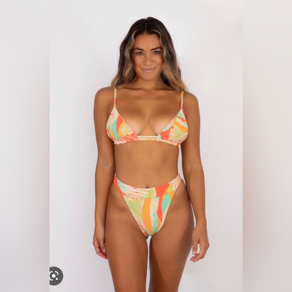 Skatie Swim Sonny Triangle Top in Sunset